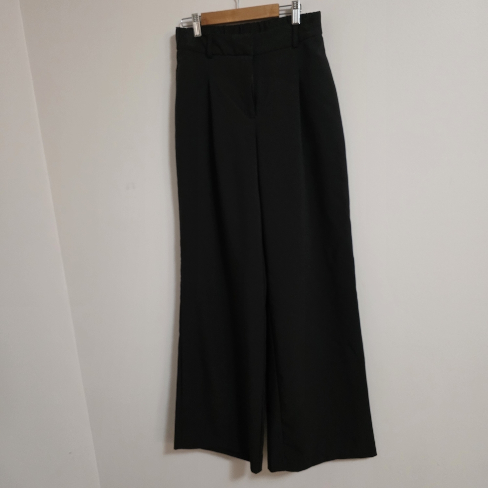 Evereve Classic Black Wide-Leg Pants